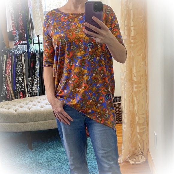💕NWT Super cute Lularoe Irma Tunic Top💕 - Picture 7 of 8